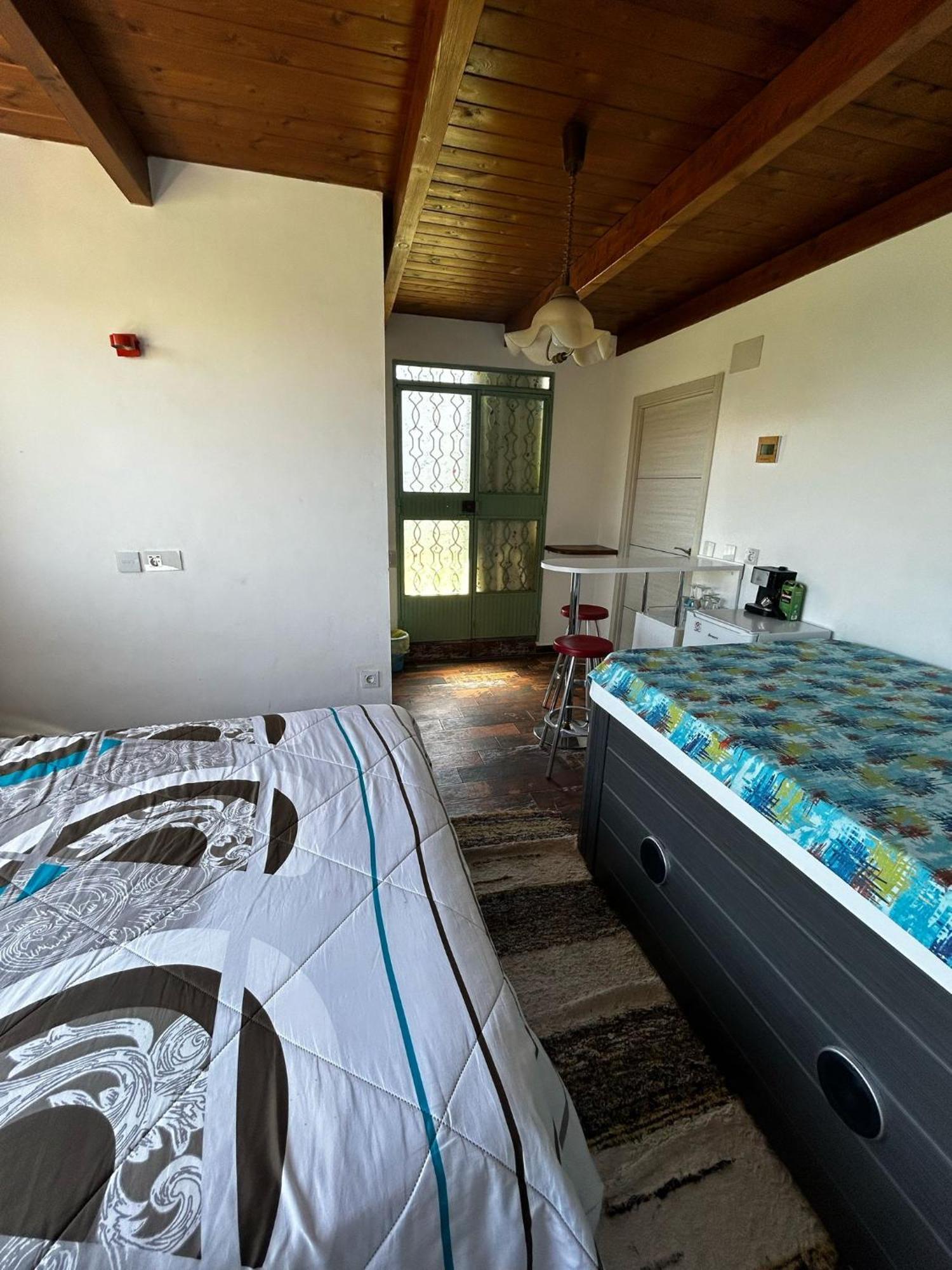 Apartamentos La Vega De Granada Ambroz ภายนอก รูปภาพ